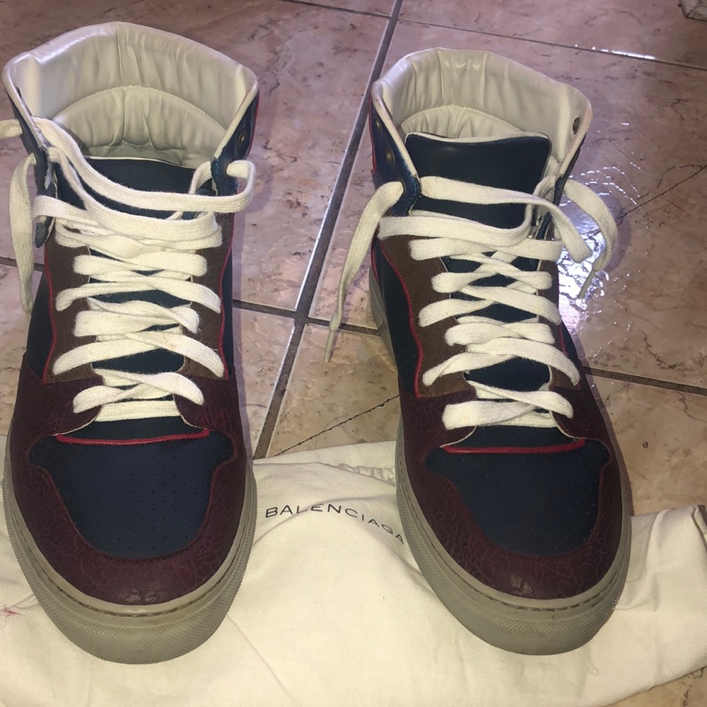 8/10 Condition man shoes